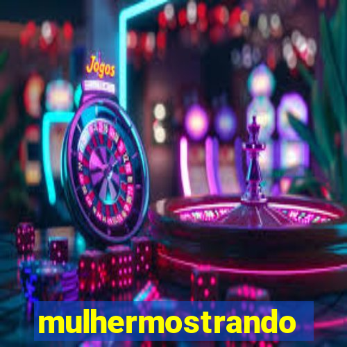 mulhermostrandoopeito