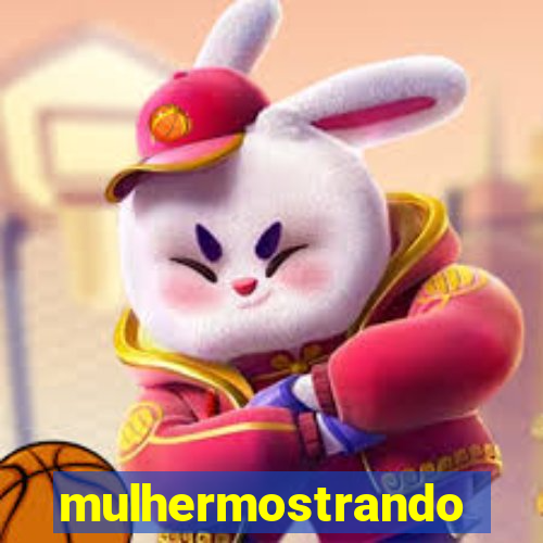 mulhermostrandoopeito